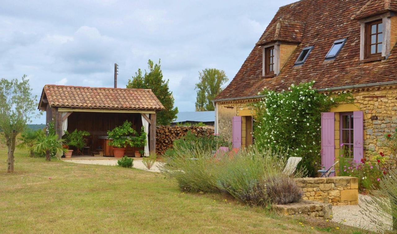 Saint-Avit-Sénieur Chambre D'Hotes La Ferme De La Croix. المظهر الخارجي الصورة