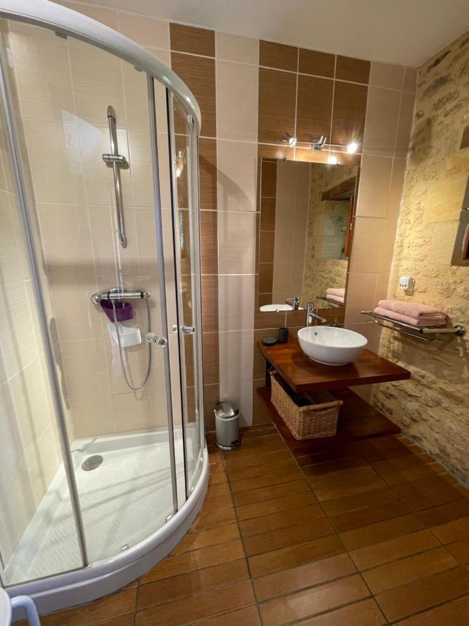 Saint-Avit-Sénieur Chambre D'Hotes La Ferme De La Croix. المظهر الخارجي الصورة